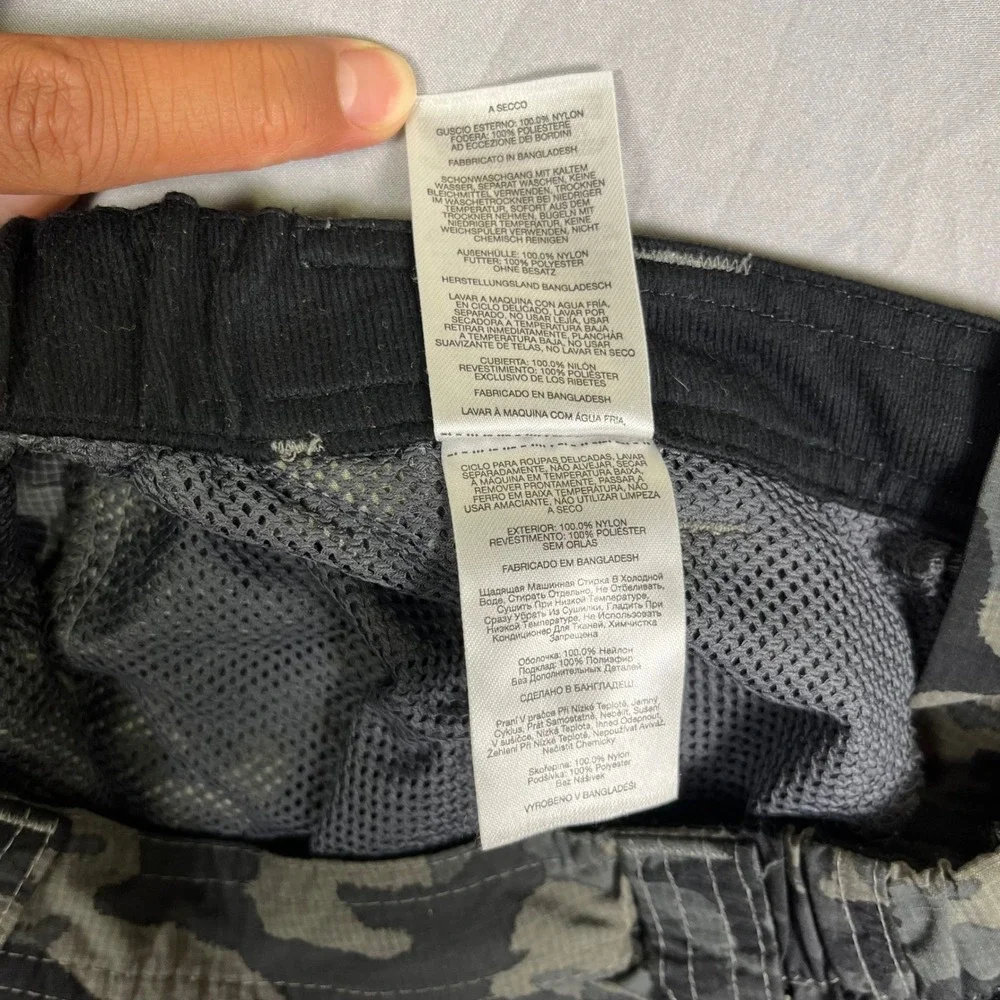 Columbia Youth Boys Cargo Shorts Size S 6/7 Gray Camo Mesh Lined AM4723